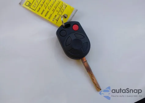 2016 Ford Focus S z USA, uszkodzony, nr VIN 1FADP3E26GL353009